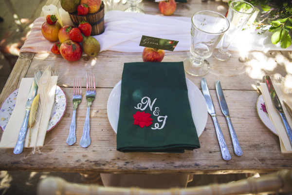 evergreen wedding place setting
