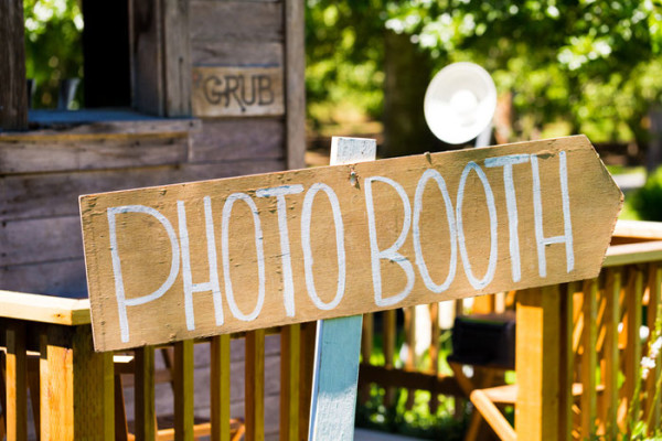 wedding photobooth sign