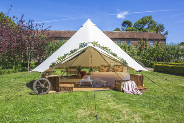 Wedding outdoor tipi