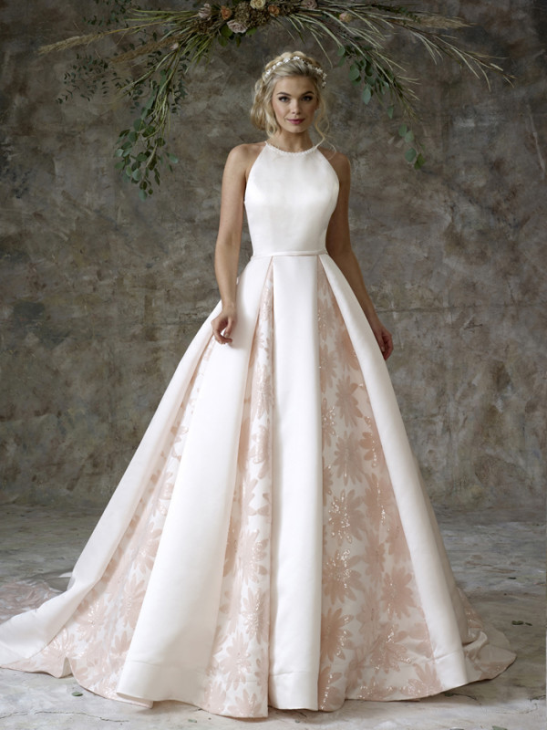 ETHEREAL BEAUTY halter neck wedding dress