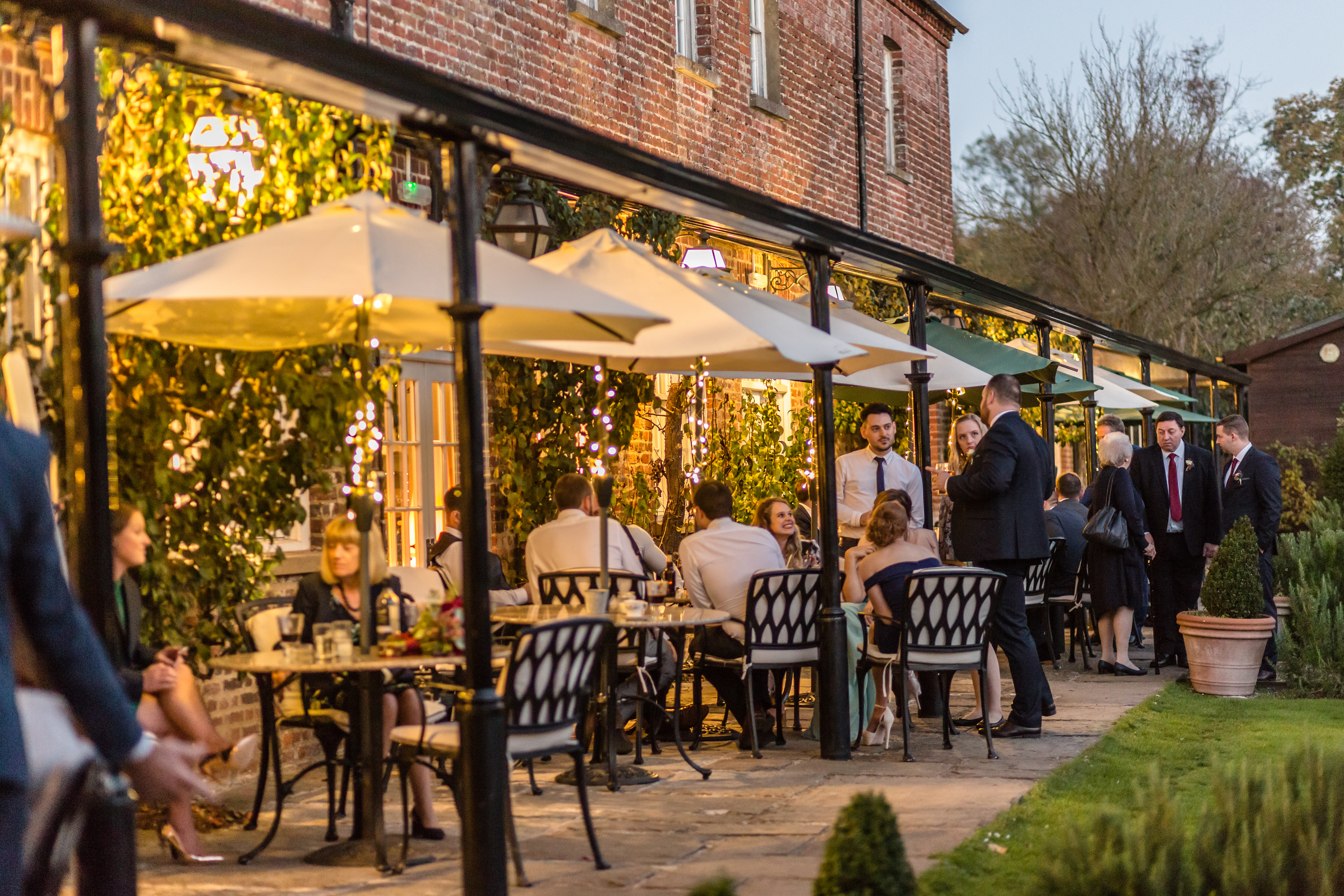 LauraAndHelgi SecretgardenKentWedding 177