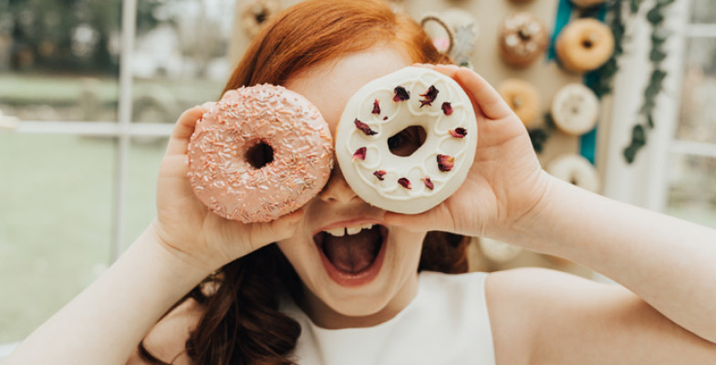Flower girl and doughnut wall