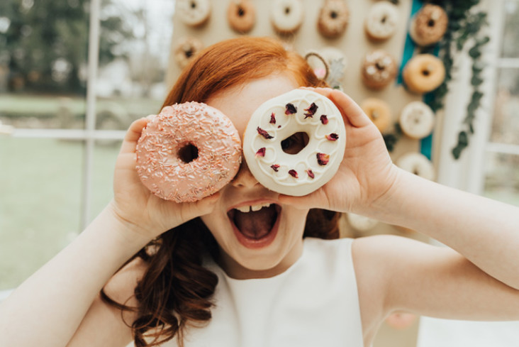 Flower girl and doughnut wall