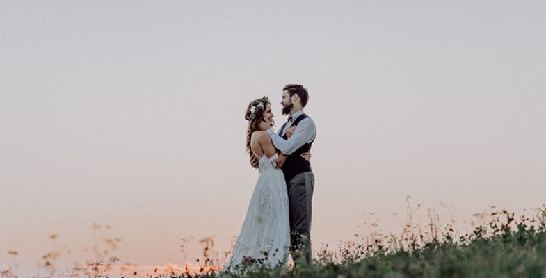 countryside sunset wedding