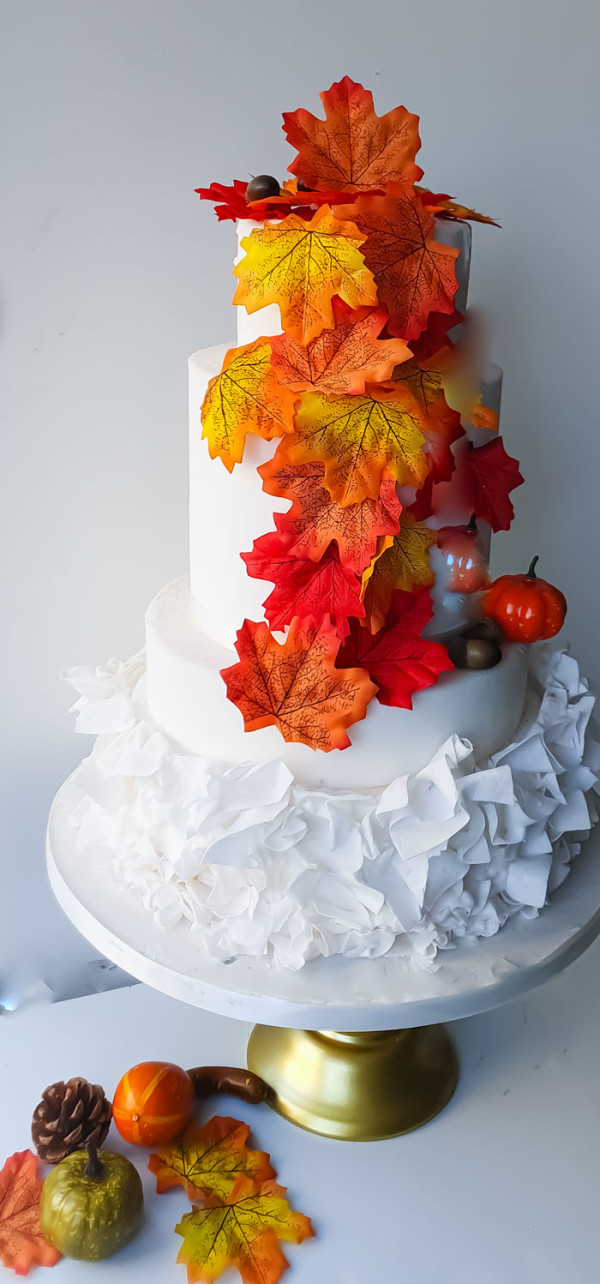 Autumn wedding cake