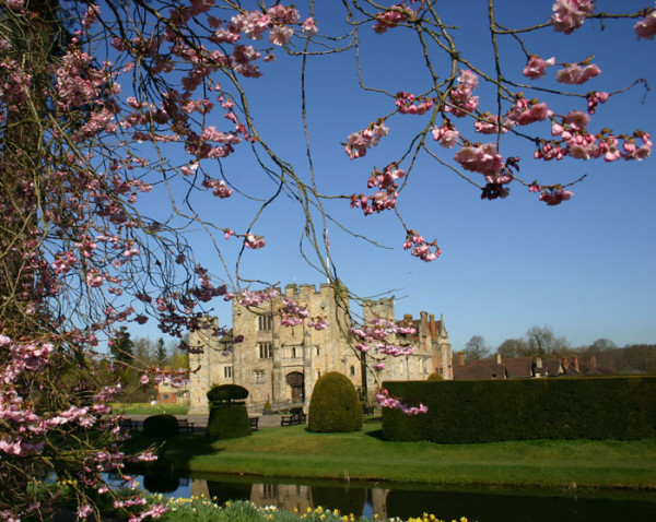 Hever Castle wedding venue