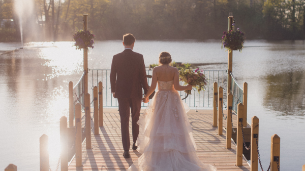 Inn on the Lake wedding couple