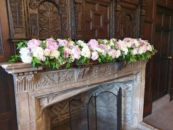 pastel wedding flower decor