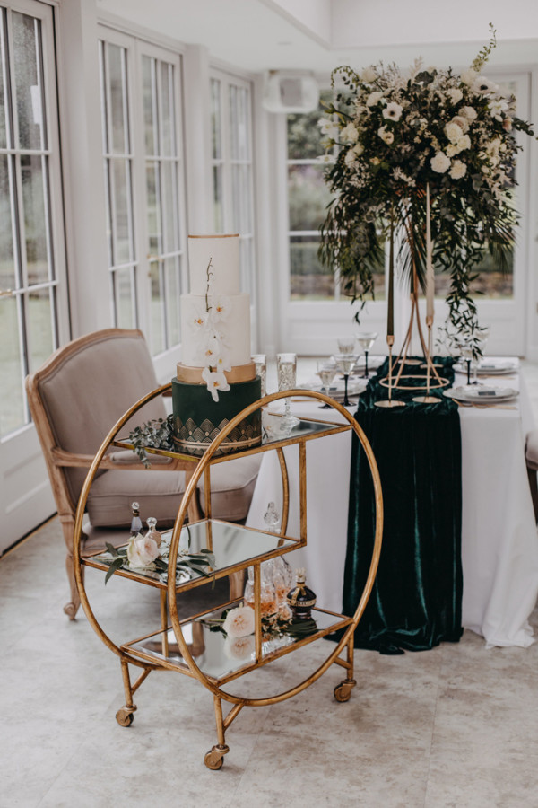 Vintage wedding cake stand