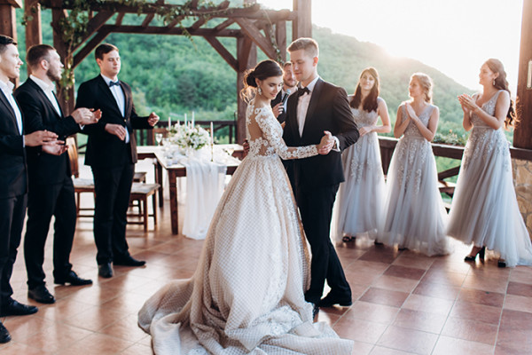 top ten first dance songs newlyweds dancing