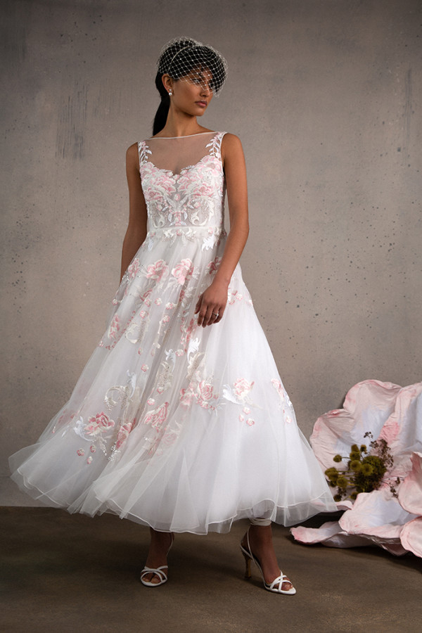 wedding dress neckline for every bride sweetheart